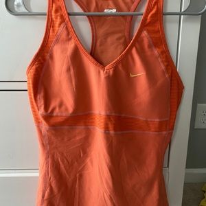 vintage nike athletic top!